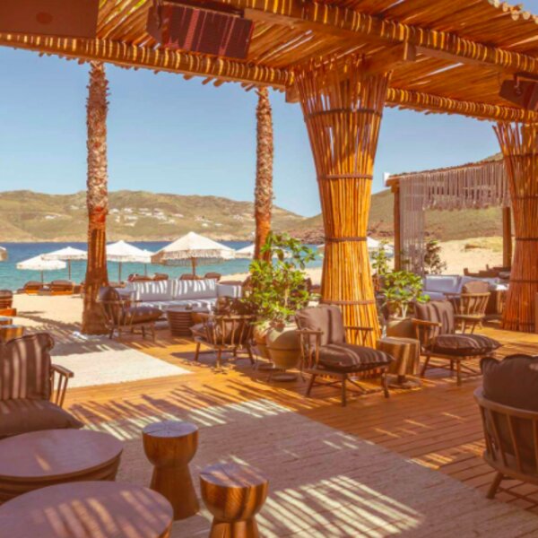 Best beach clubs in Mykonos | Our beach club guide | Orbzii