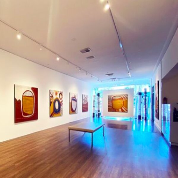 Bảo tàng (Art galleries): Những bảo tàng và phòng trưng bày nghệ thuật luôn là điểm đến hấp dẫn với những người yêu nghệ thuật. Hãy xem những hình ảnh về bảo tàng và cảm nhận sự tuyệt vời của những tác phẩm nghệ thuật điêu khắc, vẽ tranh hay điện ảnh.